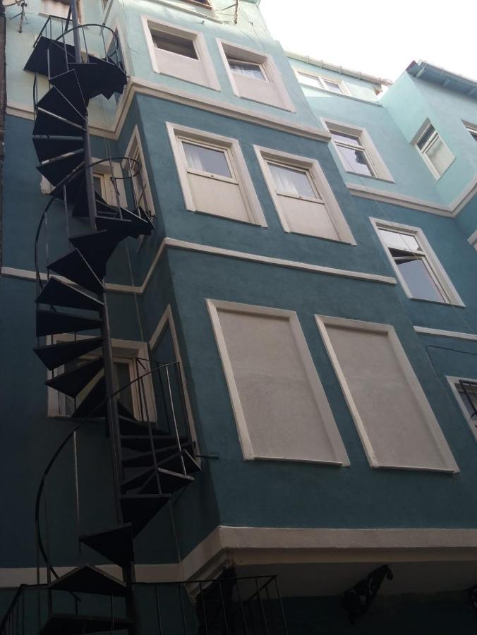 Taxim Hostel (Adults Only) Istanbul Exterior photo