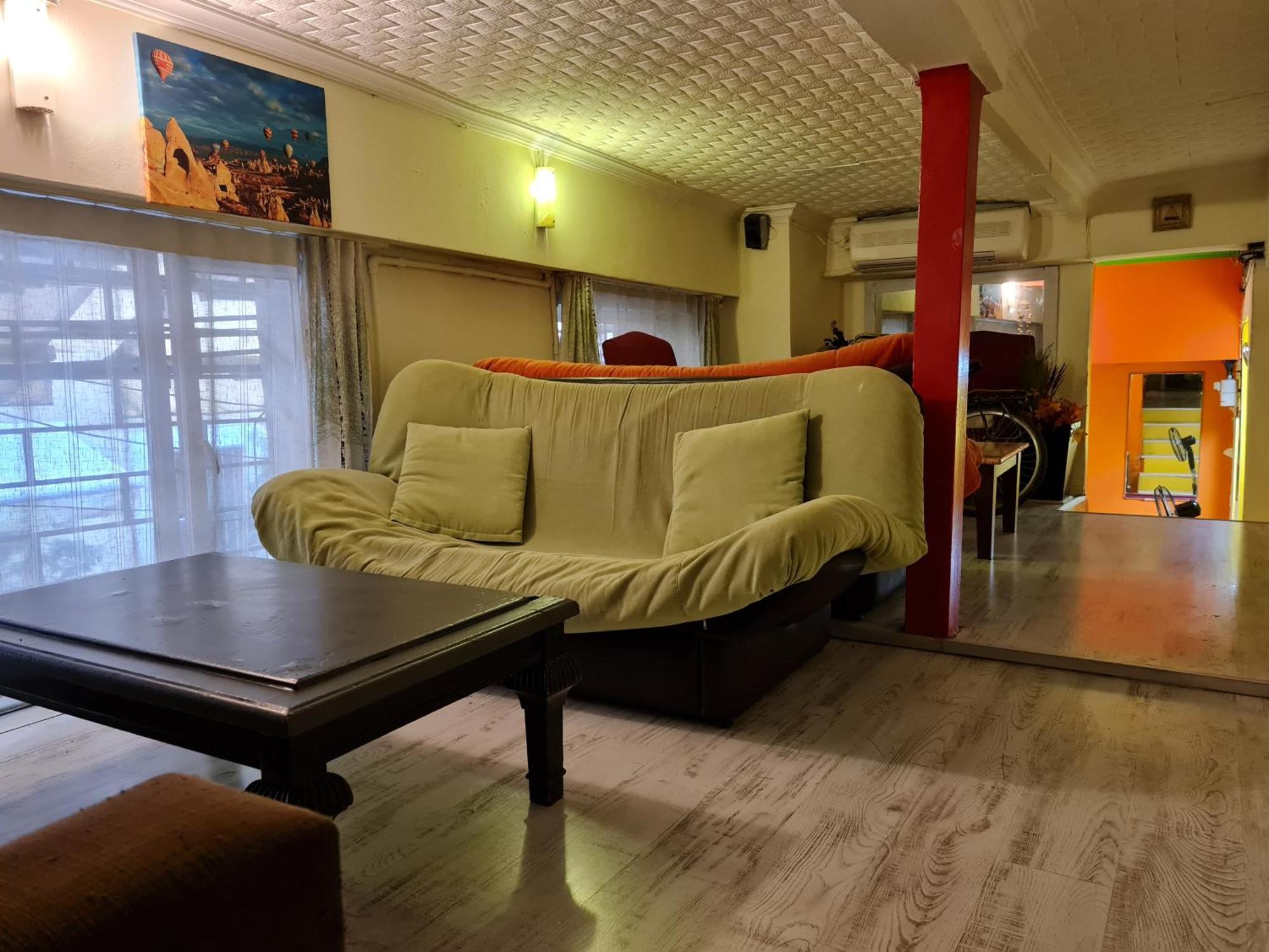 Taxim Hostel (Adults Only) Istanbul Exterior photo