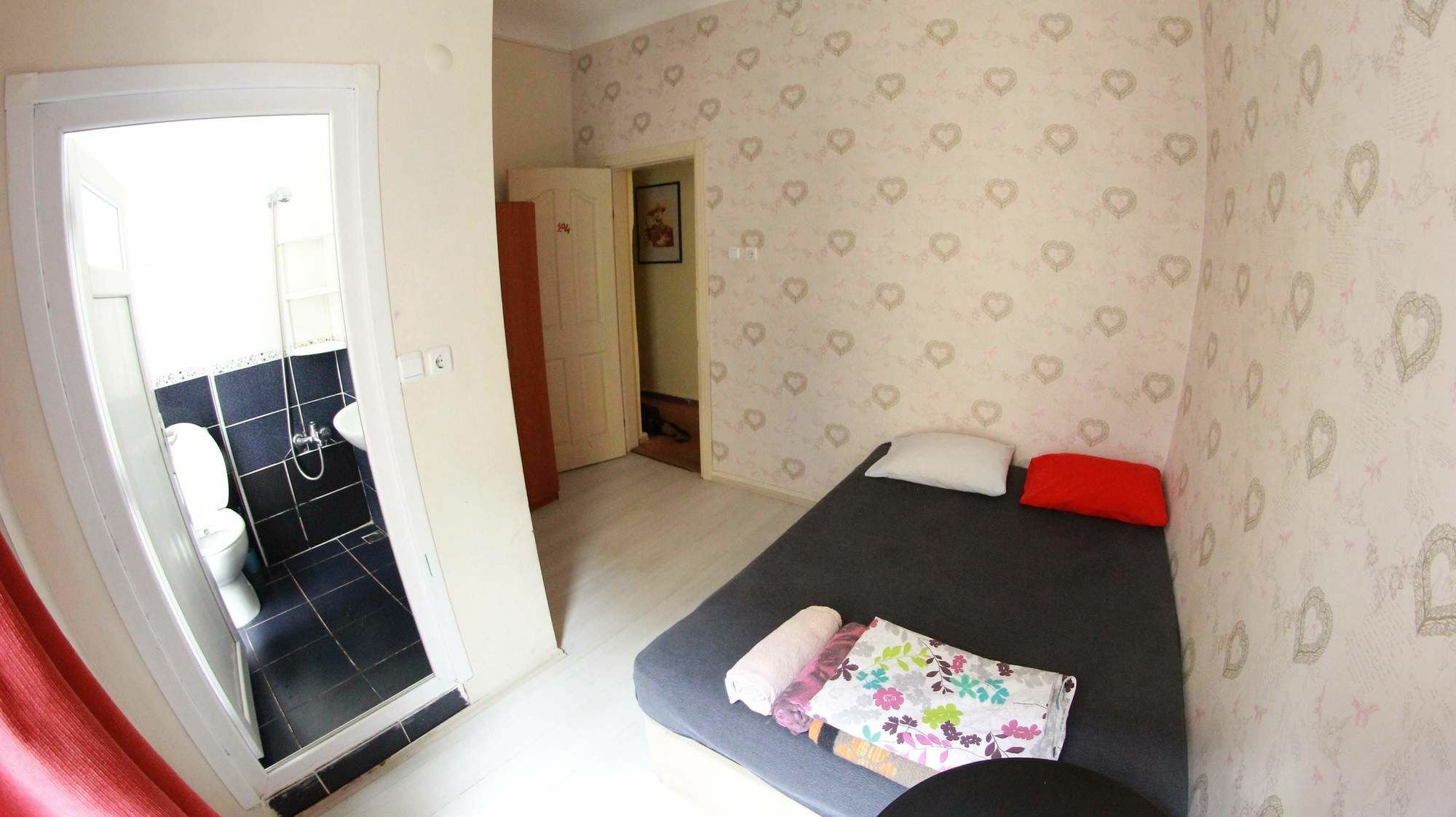 Taxim Hostel (Adults Only) Istanbul Exterior photo
